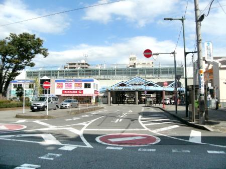 蒲生駅西口付近の風景
